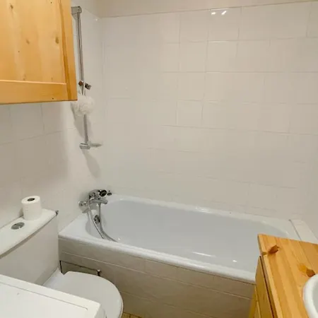 Apartmán With Balcony And Beautiful View In *